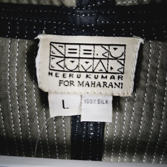 NEERU KUMAR for MAHARANI | 100% silk kimono jacket - Picture 3 of 6